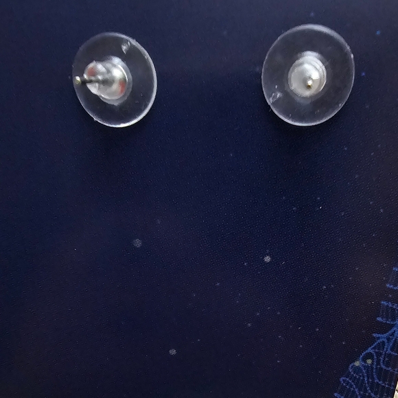 Little Debbie Acrylic Christmas Tree Cake Earrings NWOT - Picture 4 of 8